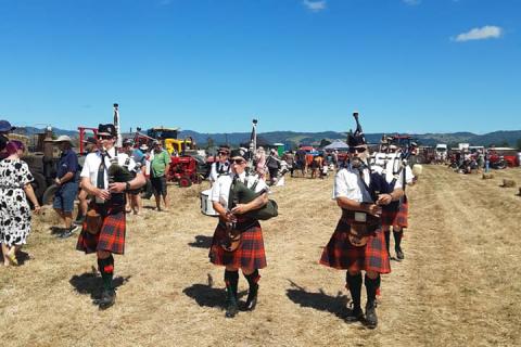 Whakatane Scottish Pipe Band at Farming like grandad